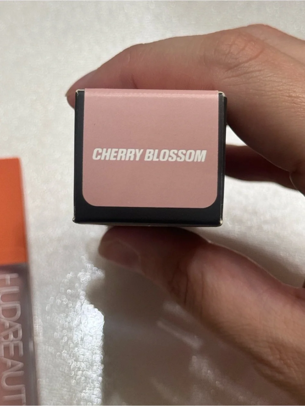HUDA BEAUTY Nude Peach Concealer - Soft Peach Tone